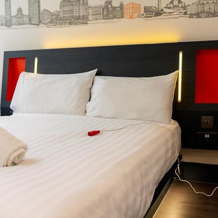 Easyhotel Liverpool Bagian luar foto