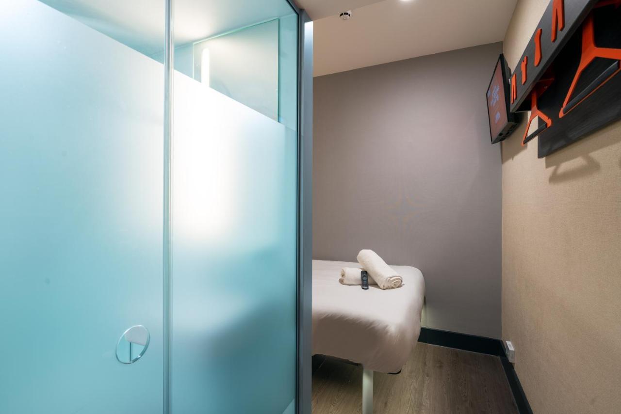 Easyhotel Liverpool Bagian luar foto