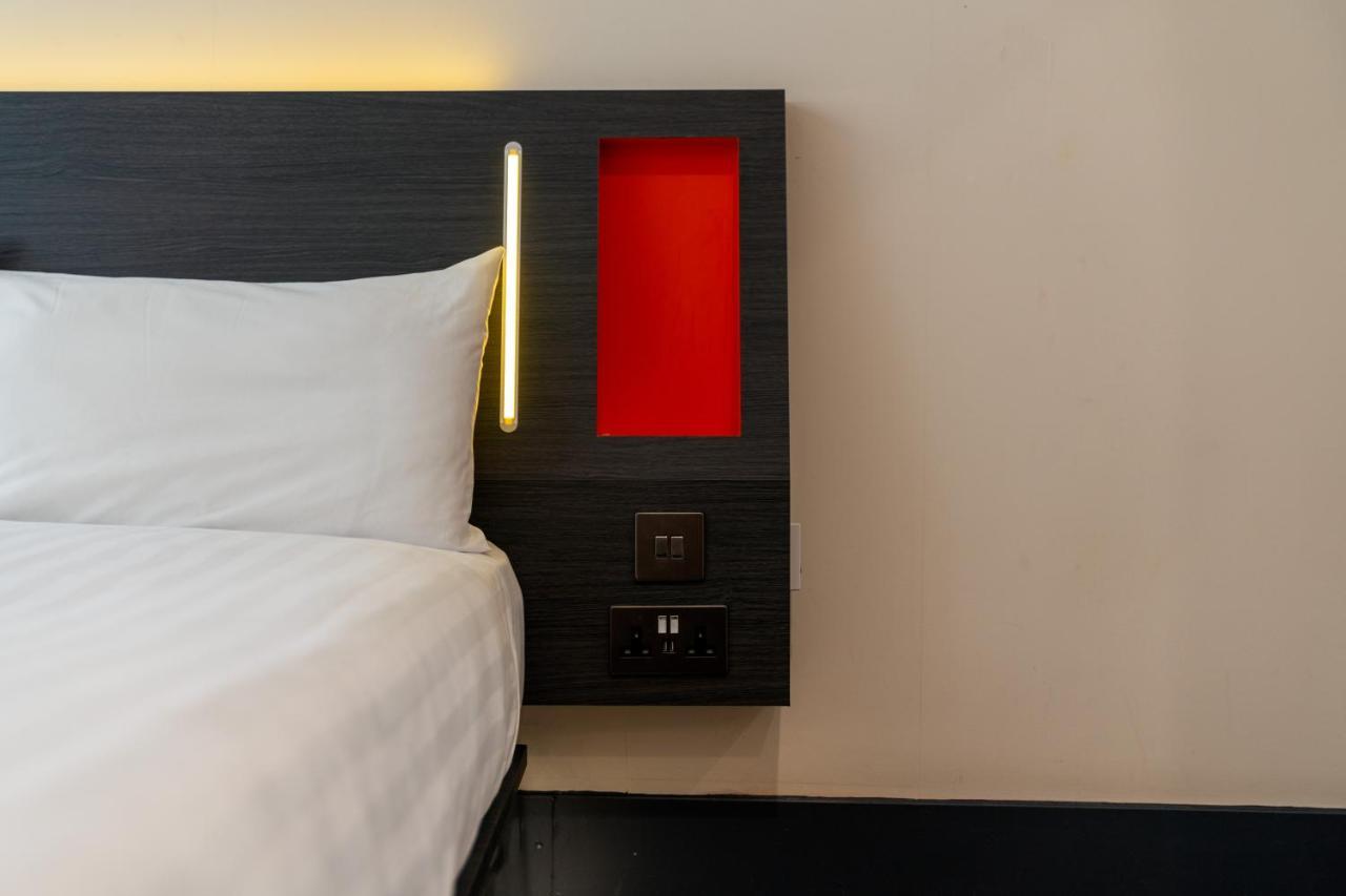 Easyhotel Liverpool Bagian luar foto