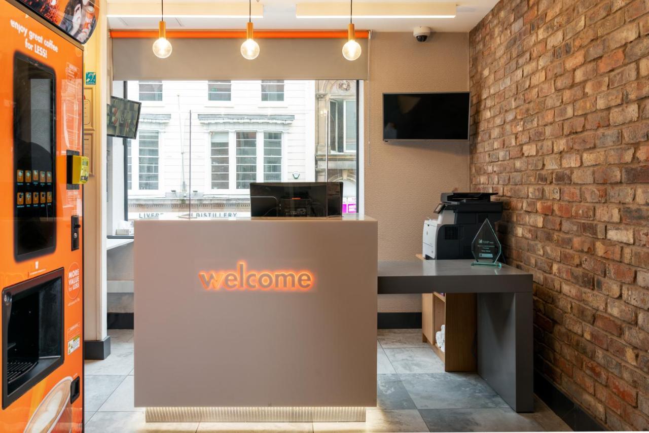Easyhotel Liverpool Bagian luar foto