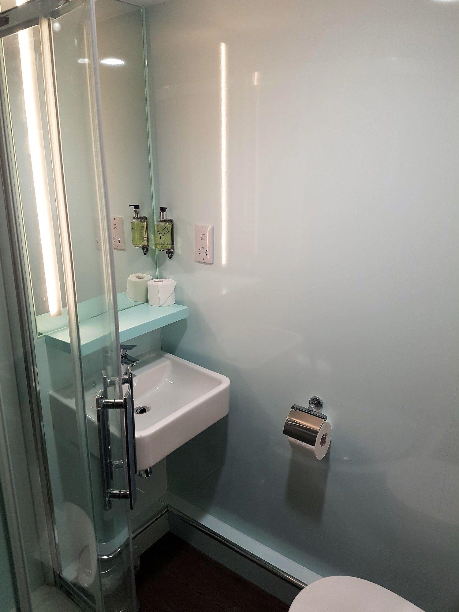 Easyhotel Liverpool Bagian luar foto