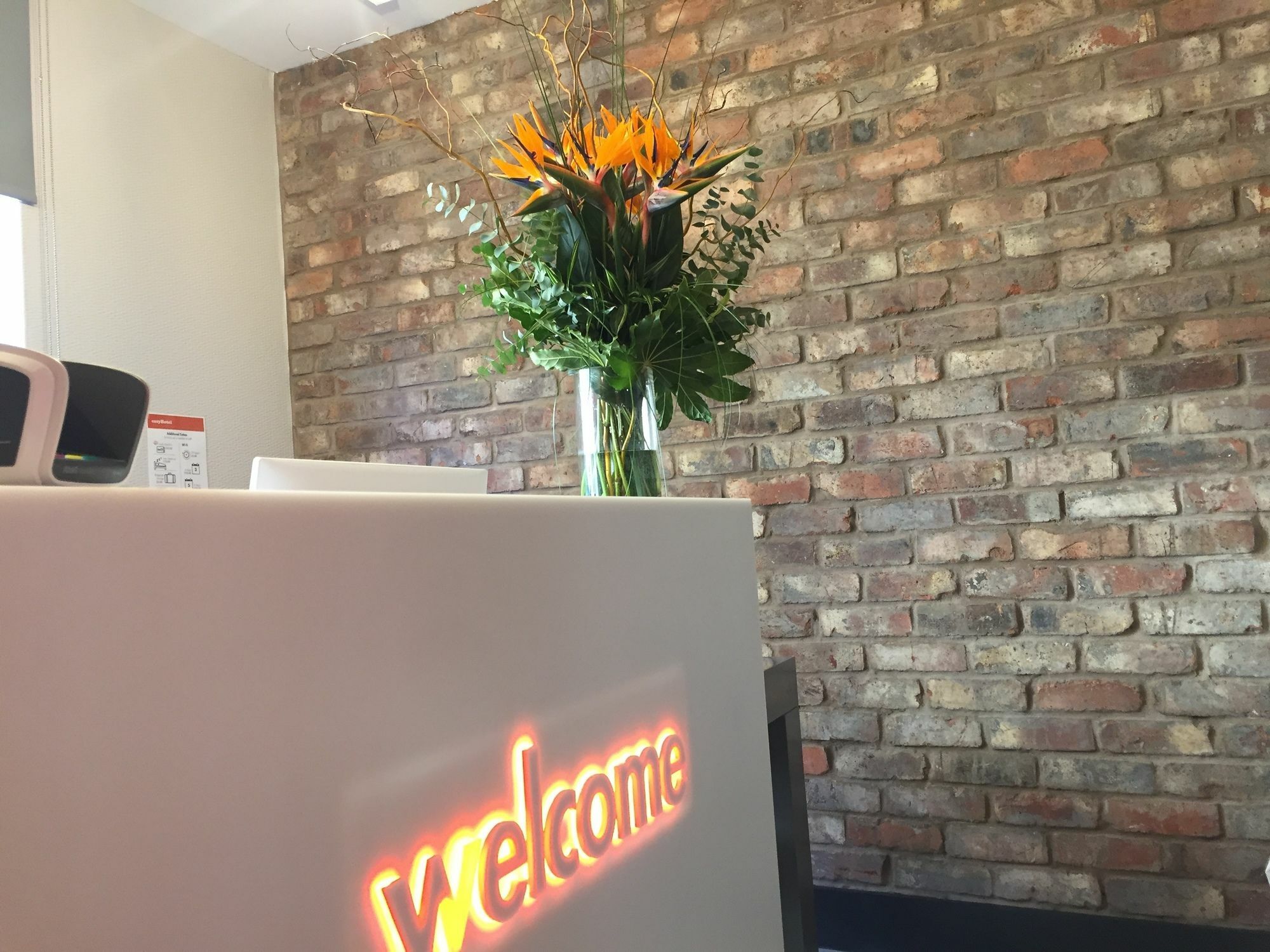 Easyhotel Liverpool Bagian luar foto