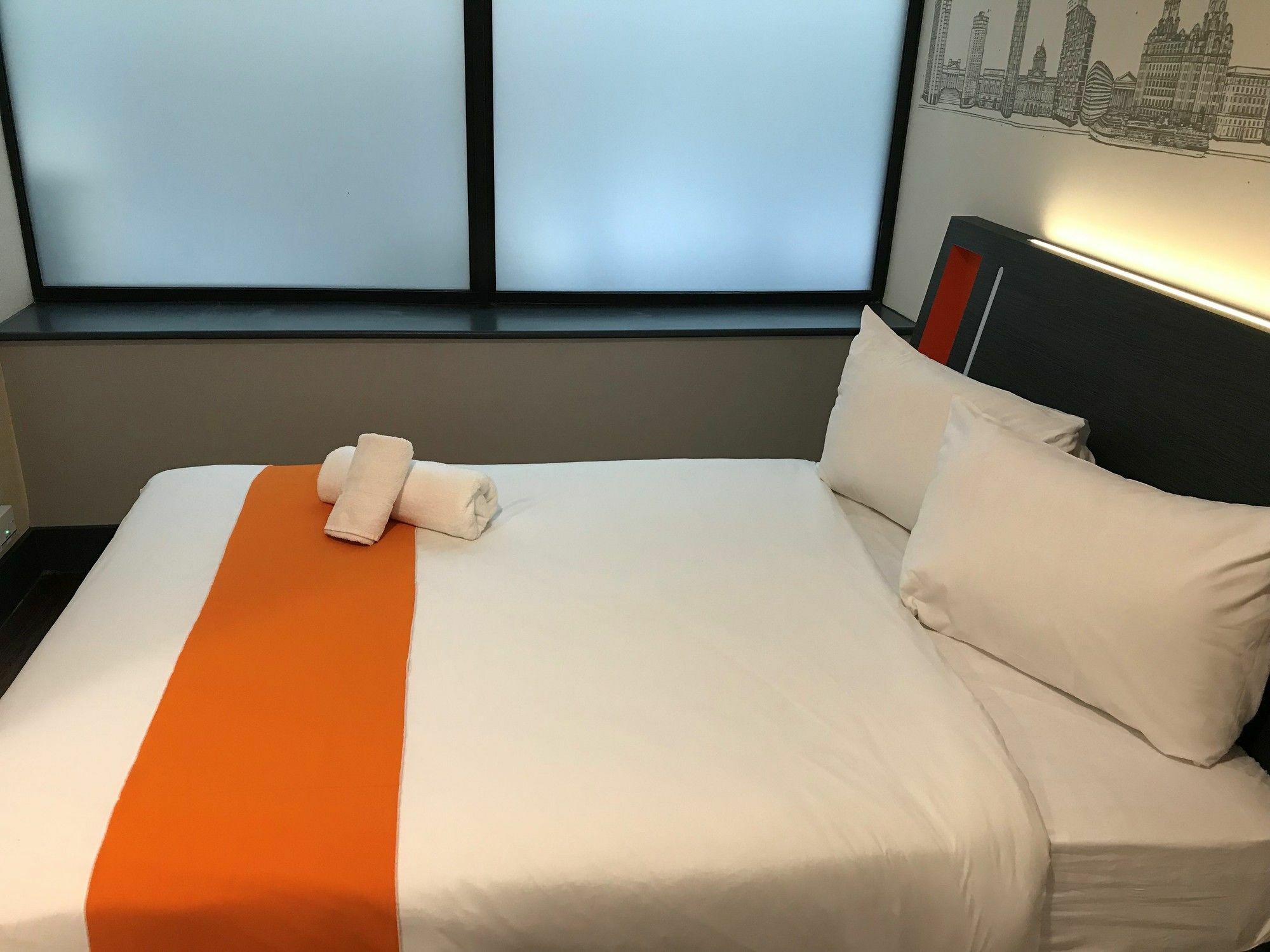 Easyhotel Liverpool Bagian luar foto