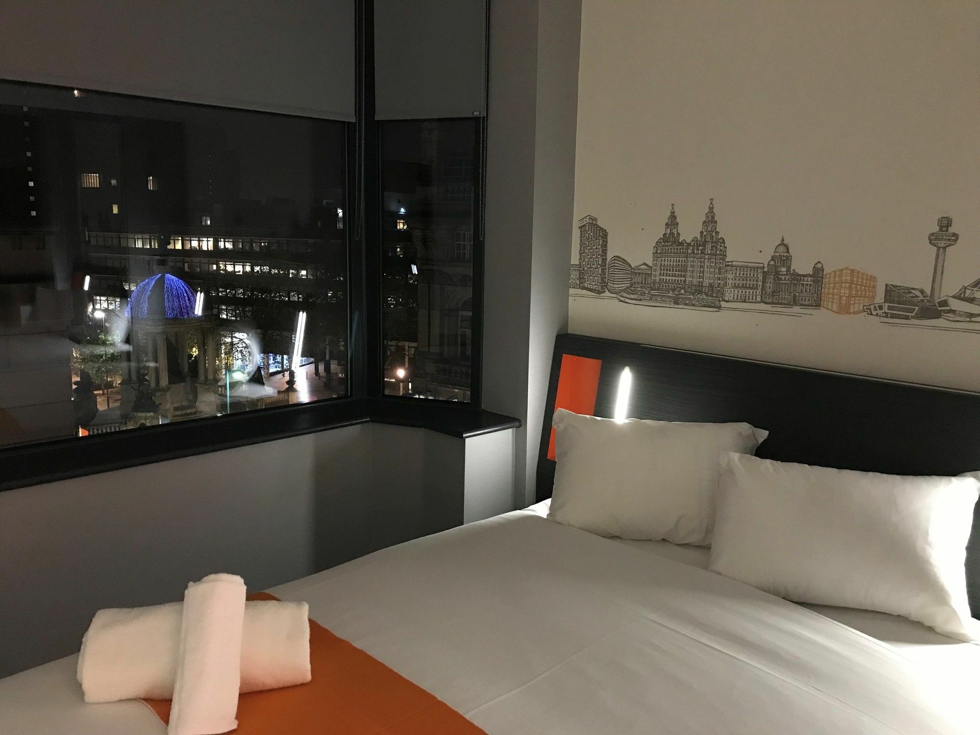 Easyhotel Liverpool Bagian luar foto