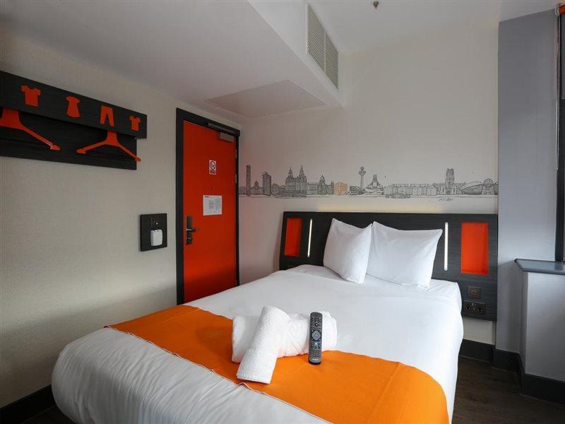 Easyhotel Liverpool Bagian luar foto